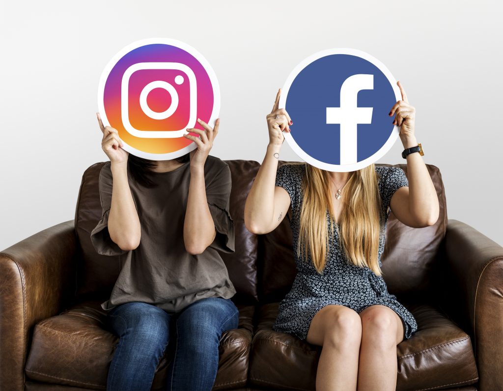 Instagram vs Facebook