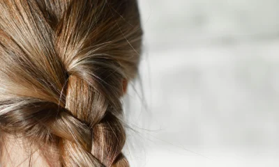 https://me-encantas.com/2020/03/23/como-eliminar-la-caspa-correctamente